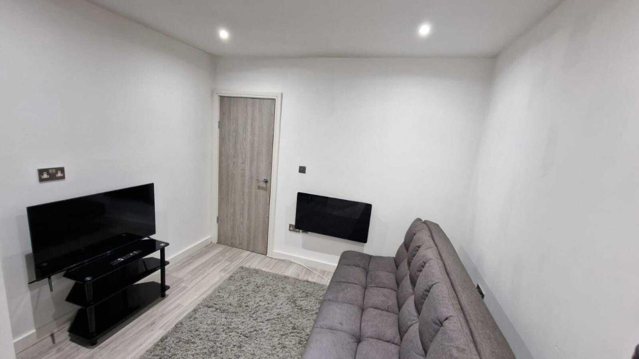 Skyview Strathnairn Apartment 1 Кардиф Екстериор снимка